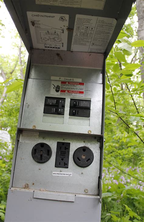 Wisconsin campgrounds are getting more electric | Great Lakes Echo