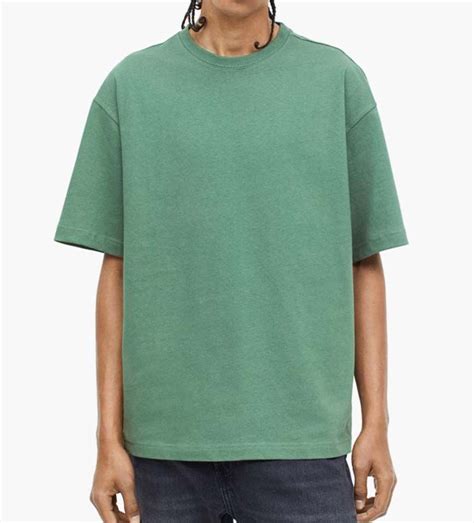 8 best oversized T-shirts for men under Rs. 2,000 | GQ India