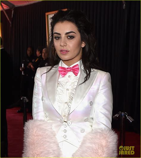 Charli XCX Rocks a White Pantsuit & Fur to Grammys 2015: Photo 3299249 ...