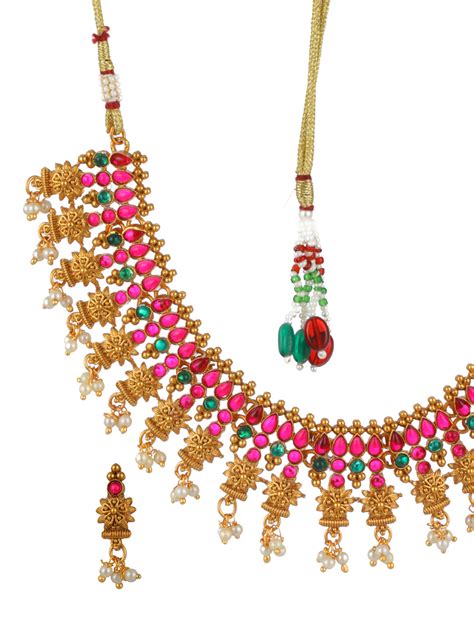 Priyaasi Traditional Floral Kemp Stone Gold-Plated Jewellery Set