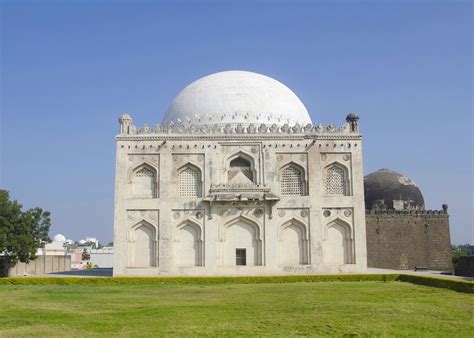 Top 27 Road Trips from Hyderabad: Best Time to Travel These Destinations