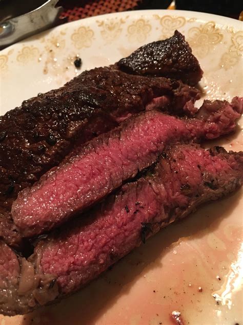 Top Sirloin Seared in Cast Iron :P : r/steak