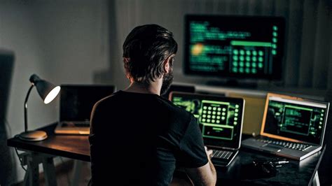 Mumbai: Sakinaka cops bust international fraud ring