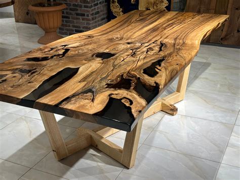 Live Edge Dining Tables – Gul Natural