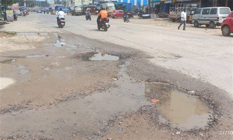 Suffering in silence: Potholed Chandanagar-Ameenpur road claims lives ...