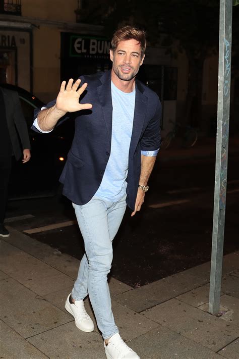 William Levy breaks down in tears on the red carpet at the premiere of ...