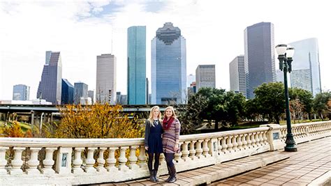 10 Spots to Snap a Pic of Downtown Houston – It