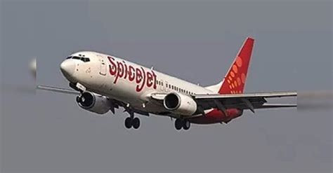 SpiceJet begins direct flight service connecting Ayodhya with 8 cities ...