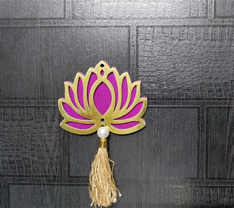 Lotus Hanging Wall Stickers (Pack of 1) : Amazon.in: Home & Kitchen