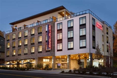 HAMPTON INN & SUITES SEATTLE/RENTON - Hotel Reviews, Photos, Rate ...