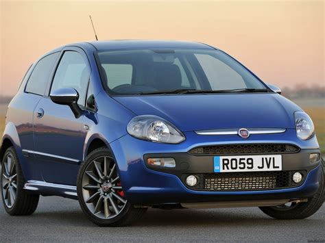 Fiat Punto Sporting introduced in the UK