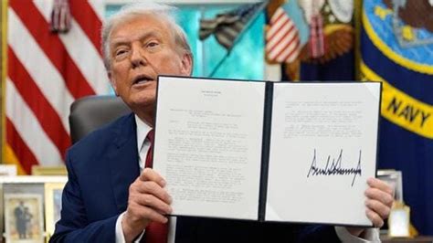 Trump announces 100% tariff on pharma drugs, Indian imports likely to ...