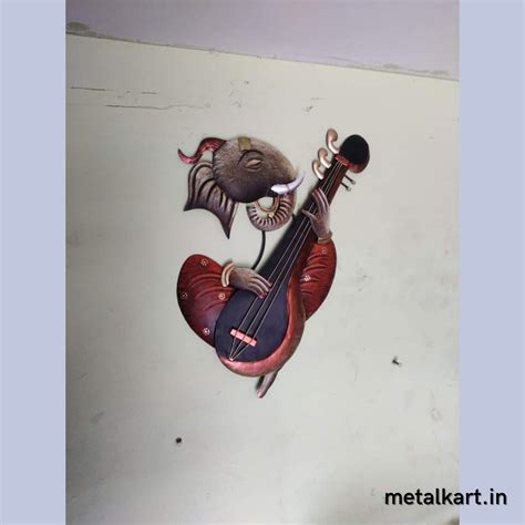Metallic Strings with Ganesha (22 x 16 Inches) - Punam Metalcrafts