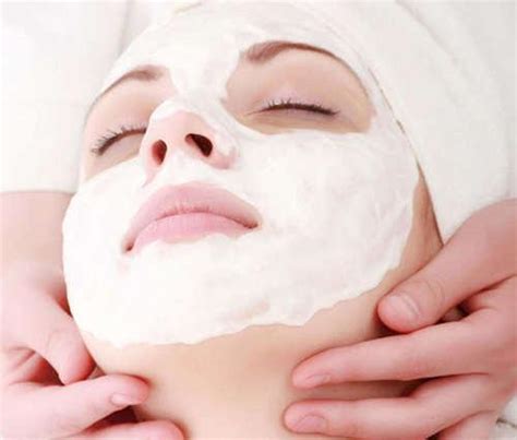 补水护肤日常：面部水疗多久一次最好？