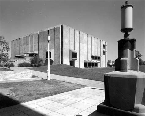 UQ Library 的图像结果