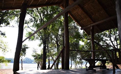 MUNYAMADZI GAME RESERVE (Luangwa) - Lodge Reviews & Photos - Tripadvisor