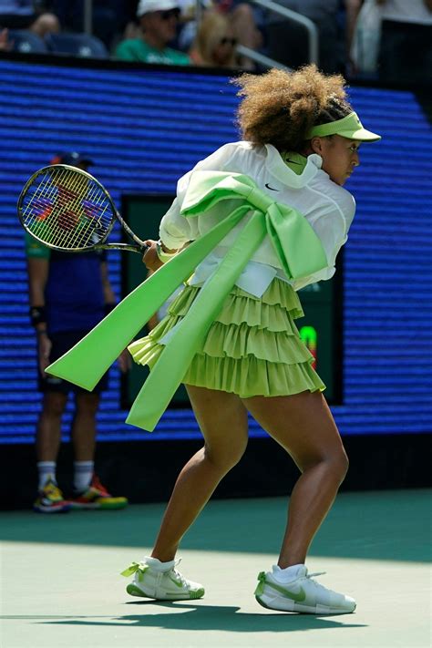 Naomi Osaka : son look mi-coquette mi-brat à l'US Open affole Internet ...