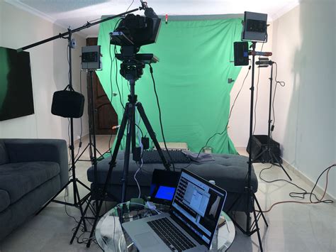 Green screen Examples 的图像结果