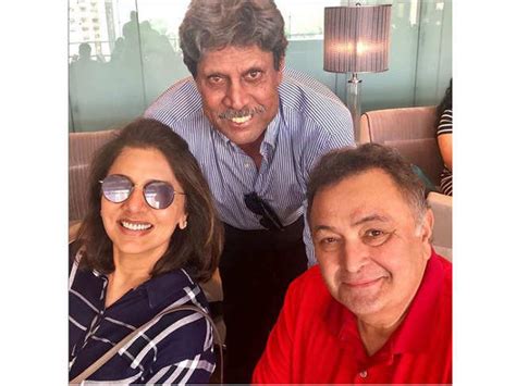 Rishi Kapoor: High on World Cup fever: Neetu, Rishi Kapoor share all ...