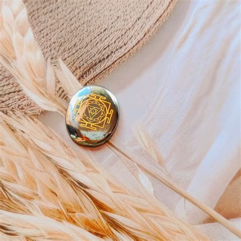 Ganesh Vighneshvray Obstacle Removal Mantra Yantra Coin Pyrite by Crys ...