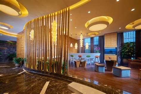 求广州五星级酒店排名，哪些比较值得入住？_百度知道
