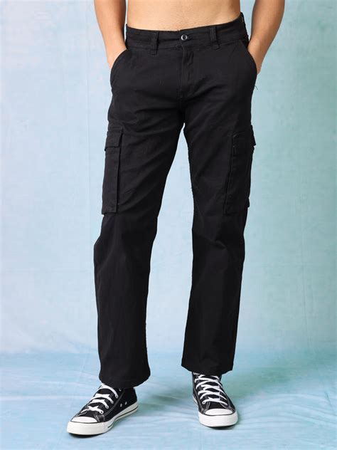 Men Black Regular Fit Cargos Pants – FYVA