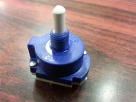Rotary Carbon Potentiometers - 17mm Carbon Potentiometers with Switch ...