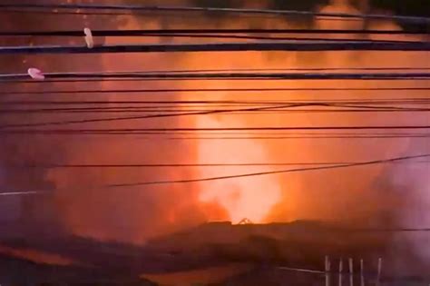 Pabrika ng mga damit sa Kawit, Cavite nasunog | ABS-CBN News