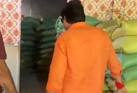 Indore: 2,000 Sacks Of Rice Seized In Tulsi Nagar; Police Uncover ...
