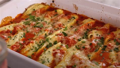 How to Make Italian Stuffed Shells - Simple Recipe