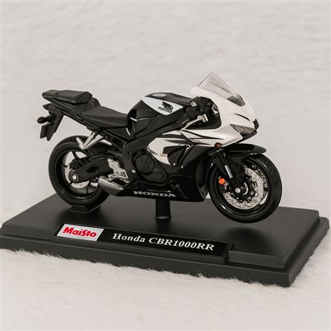 Maisto Honda CBR1000RR Diecast Model - 1:18 Scale– SAI KRISHNA ...