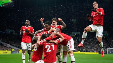 Premier League: Ronaldo, Cavani and Rashford star as Manchester United ...