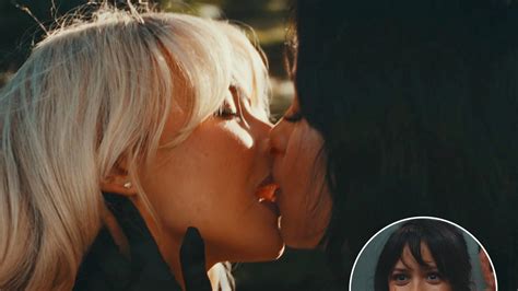 Sabrina Carpenter Jenna Ortega