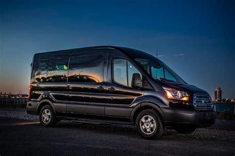 Rent a 15 Passenger Van 的图像结果