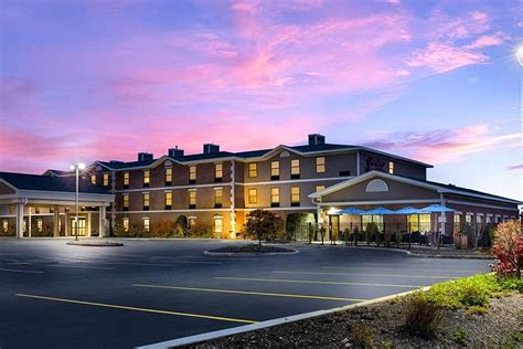HAMPTON INN & SUITES BY HILTON PETOSKEY - Hotel Reviews, Photos, Rate ...