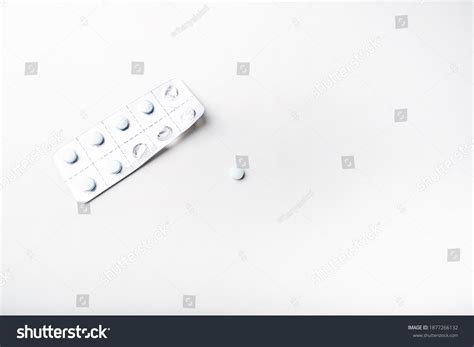 Medicine White Background 的图像结果