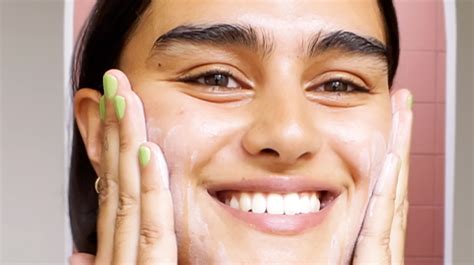 VOGUE India: Women's Magazine for Beauty, Fashion, Lifestyle ...