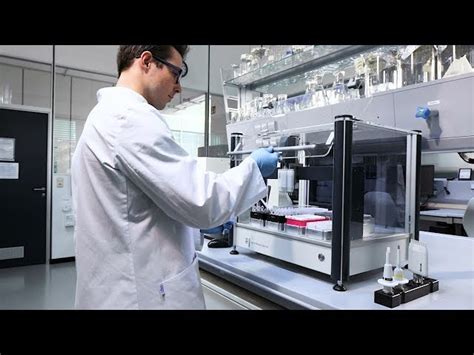 Pipetting robot Liquid Handling Station | BRAND