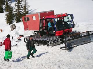Catski | snowcat freeride | powder ski | catskiing | Georgia Trip