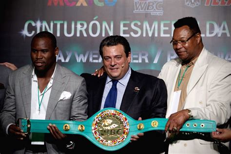 MEXICO-MEXICO CITY-BOXING-EMERALD BELT