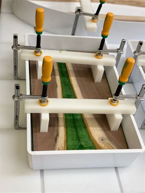 Epoxy Forms 的图像结果