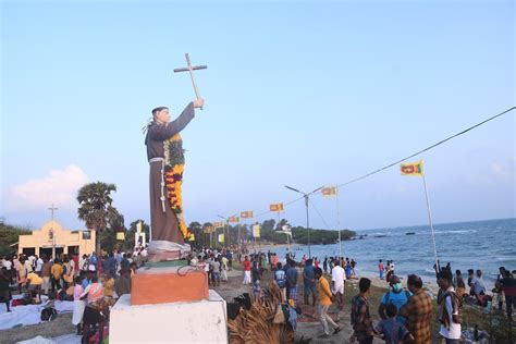 Katchatheevu Island: रामेश्वरम और श्रीलंका की मुख्य भूमि के बीच है यह ...