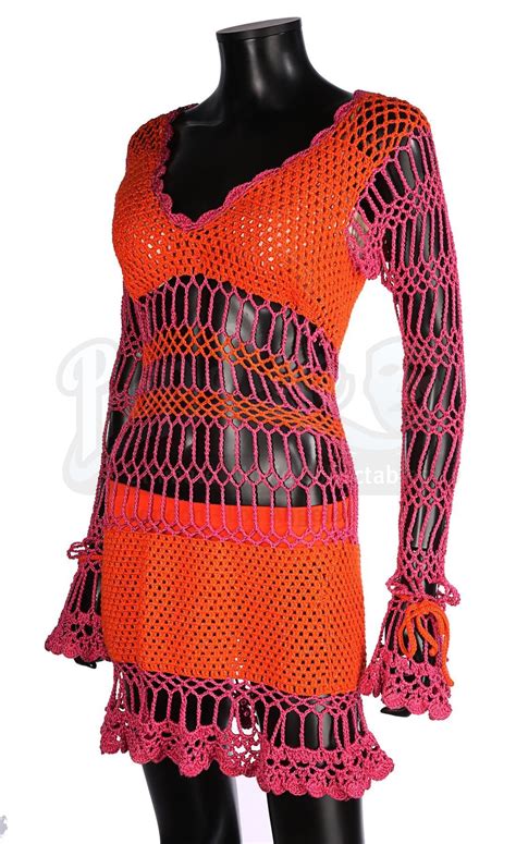 AUSTIN POWERS: THE SPY WHO SHAGGED ME (1999) - Felicity Shagwell's ...