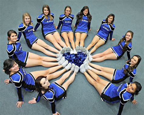 Cheer Photography @kenziegrace1204 Cheerleading Team Pictures, Cheerleading Poses, Cheer Team ...