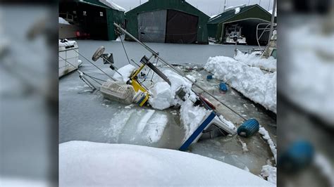 More boats sink, roofs collapse, avalanche danger remains high as ...