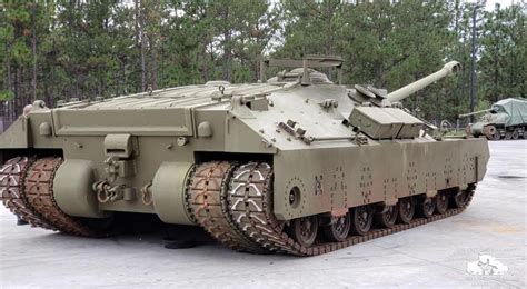 T28 Super Heavy Tank: Outer Tracks Re-attached