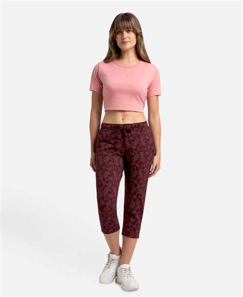 Buy Super Combed Cotton Elastane Slim Fit Printed Capri with Side ...