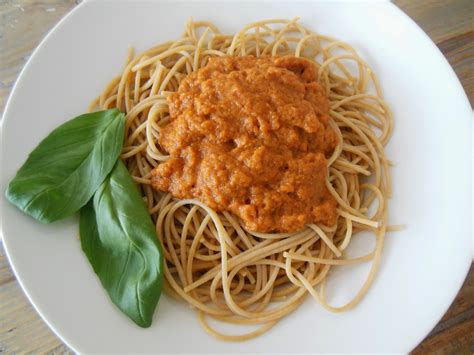 Avena y Canela: Espaguetis integrales con salsa marinera cruda ...