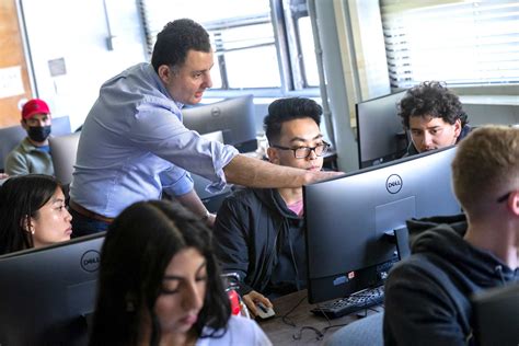 Class-with-Nasser-Shahrasbi---Lester_031323_1088-EDIT.jpg | Accounting ...