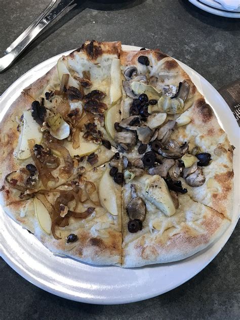 Brixx Wood Fired Pizza - Fort Mill South Carolina Restaurant - HappyCow